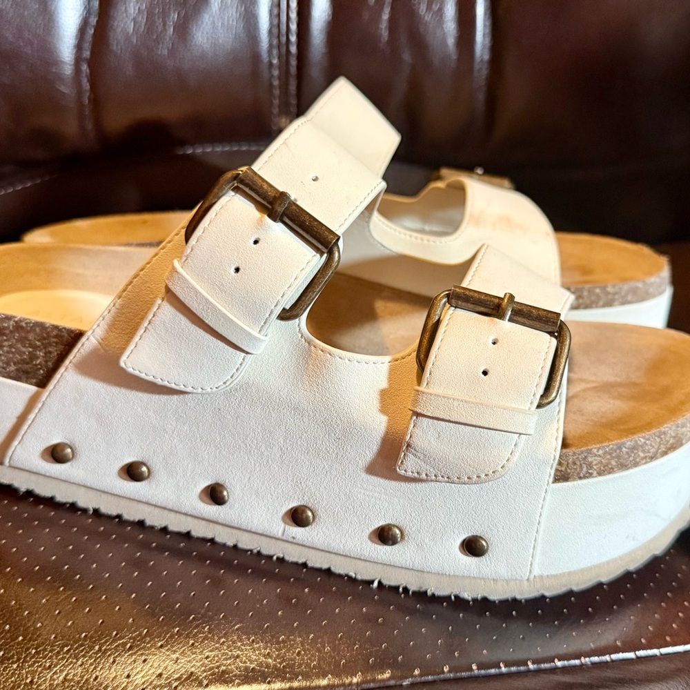 Altar’s State White Platform Sandals with Stud Accents